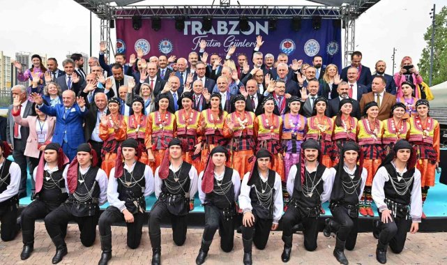 Bakan Uraloğlu: "Trabzon Hafif Raylı Sistem Projesi'ni hayata geçirecek protokolü de imzaladık"