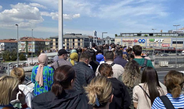 Bakırköy'de pazarda hırsızlık olayı bomba paniğine dönüştü