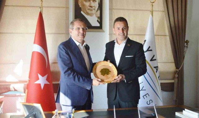 Balıkesir Büyükşehi Belediye Başkanı Akın, "Kaybedecek bir dakikamız bile yok"