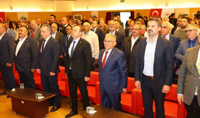 Başkan Büyükkılıç'tan çiftçiye 18 milyon TL'lik 300 ton nohut tohumu desteği
