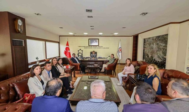 Başkan Çavuşoğlu, CHP İlçe Örgütünü ağırladı