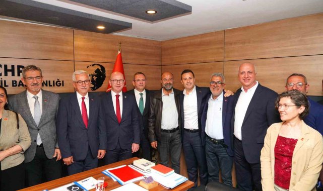 Başkan Ergin CHP Balıkesir İl Başkanlığı bayramlaşmasına katıldı