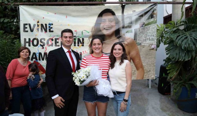 Başkan Mandalinci, milli yüzücü Türkoğlu ile görüştü
