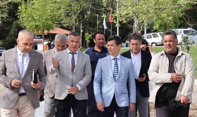 Başkan Ünlü fırtına nedeniyle zarar gören alanlarda incelemelere bulundu