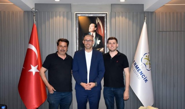 Başkan Zencirci, ziyaretçilerini kabul etmeye devam ediyor