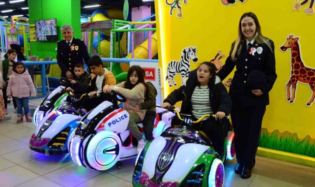 Bingöl polisinden özel çocuklarla özel gün