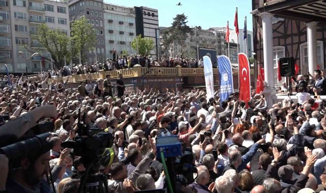 Bursa Büyükşehir Belediye Başkanı Mustafa Bozbey göreve başladı, ilk mesajını verdi