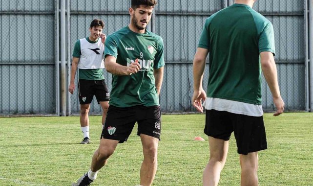 Bursaspor, pas ve sonuçlandırma çalışması yaptı