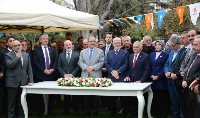 Büyükkılıç; AK Parti'de bayramlaştı