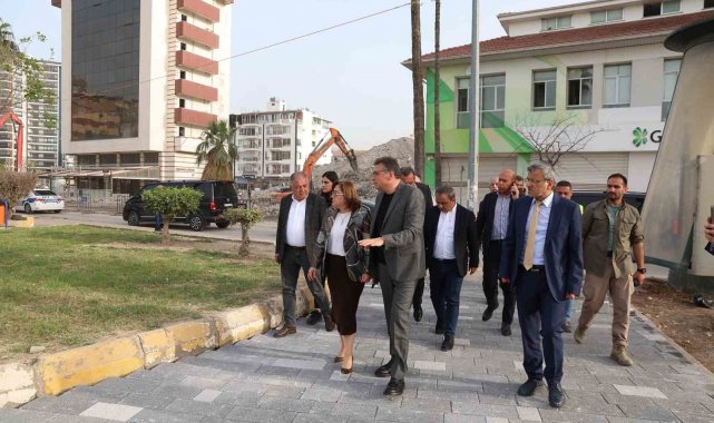 Büyükşehir'den İskenderun'a altyapı ve üstyapı desteği