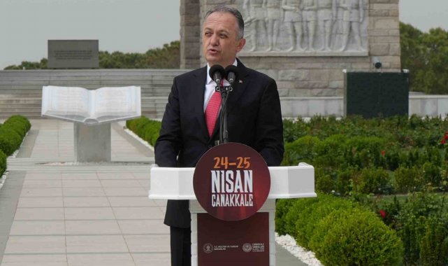 Çanakkale Kara Savaşları'nın 109. yıl dönümü etkinlikleri Şehitler Abidesi'nde törenle başladı
