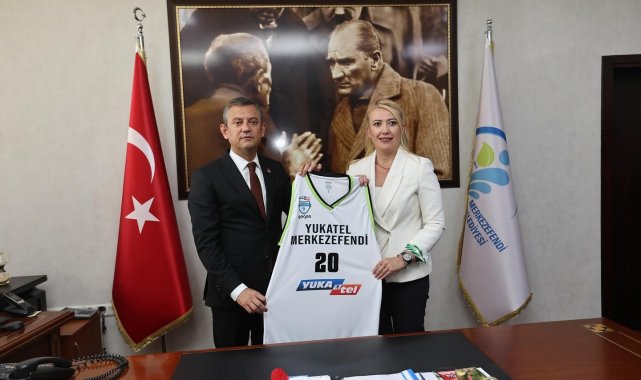 CHP Lideri Özel; "Şeniz Doğan başarısıyla ilk işaret fişeklerinden birini yakmıştır"