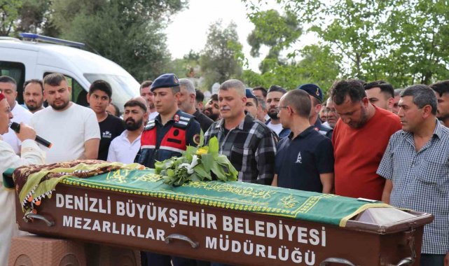 Cinayete kurban giden kızının ardından 'Çocuklarına sahip çıkacağım' diye gözyaşı döktü