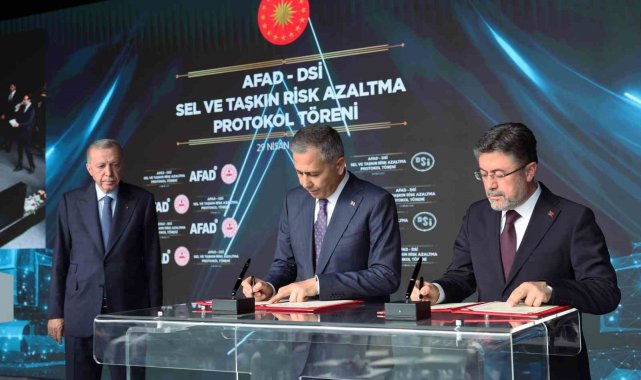Cumhurbaşkanı Erdoğan: "Lafa gelince işçi hakları konusunda mangalda kül bırakmayanların bu iş cinayetlerinin hiçbirinde sesi soluğu çıkmadı"