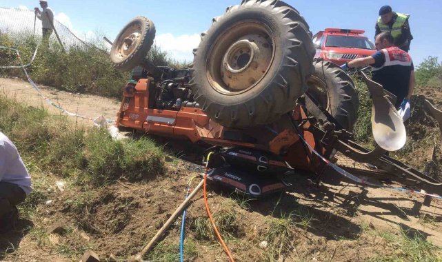 Devrilen traktörün altında kalan kişi hayatını kaybetti