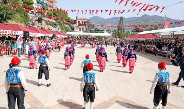 Dünya çocukları 23 Nisan'da Alanya'da buluştu