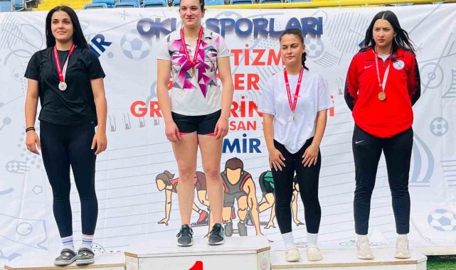 Erdek Atletik NYZ Spor Kulübü sporcuları, İzmir'de dereceler elde etti