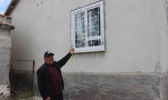 Evdeki 2 milyon lira değerinde altın ve döviz çalındı