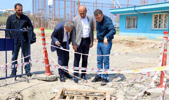 Gaziantep Büyükşehir Belediyesi İskenderun'a destek için sahada
