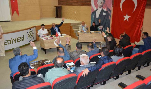 Germencik Belediyesi'nde yeni dönemin ilk meclis toplantısı gerçekleşti
