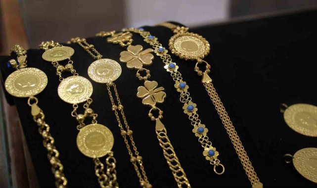 Gramajı düşük ama gösterişli takılar ilgi görüyor