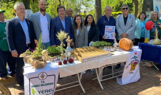 Honaz Belediyesi Yerel Tohum Takas Şenliğinde yerini aldı
