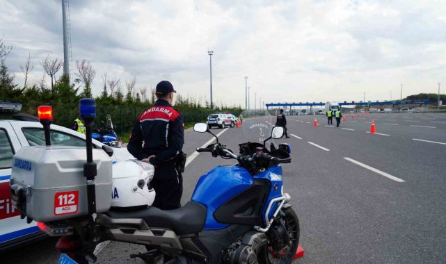 İstanbul'da jandarmadan trafikte bayram denetimi