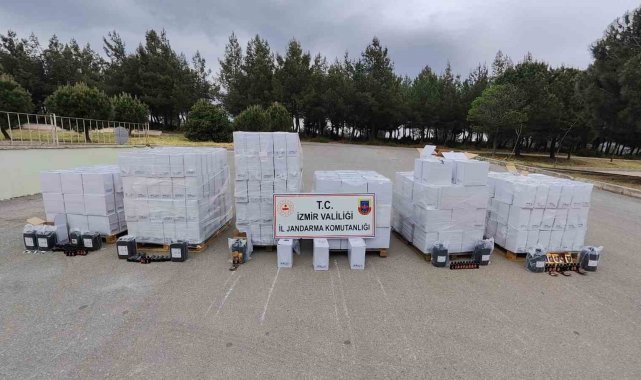 İzmir'de piyasa değeri 3 milyona yakın etil alkol malzemeleri ele geçirildi