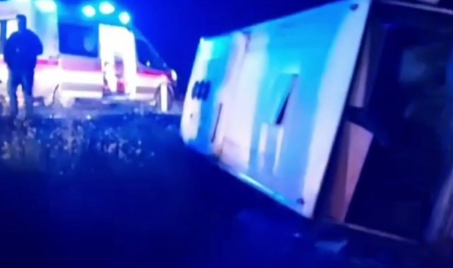 Kahramanmaraş'ta kontrolden çıkan servis minibüsü yan yattı: 9 yaralı