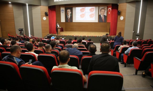 Melikgazi Belediyesi, 'Dijital yaşam ve iletişim' konulu eğitim verdi