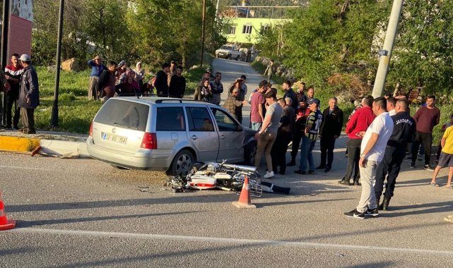 Motosiklet ile otomobil çarpıştı: 2 yaralı