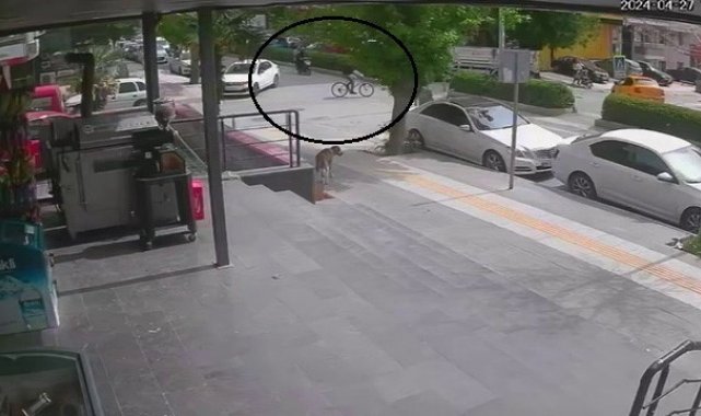 Motosiklet ve bisiklet çarpıştı: 3 yaralı