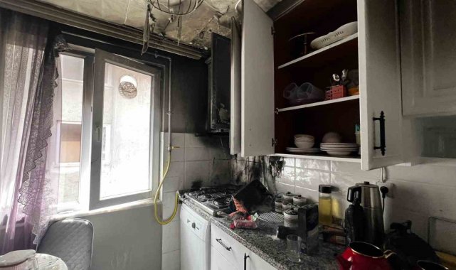 Mutfak aspiratöründen çıkan yangın korkuttu