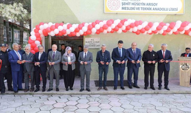 Niğde'de iki okula şehitlerin ismi verildi