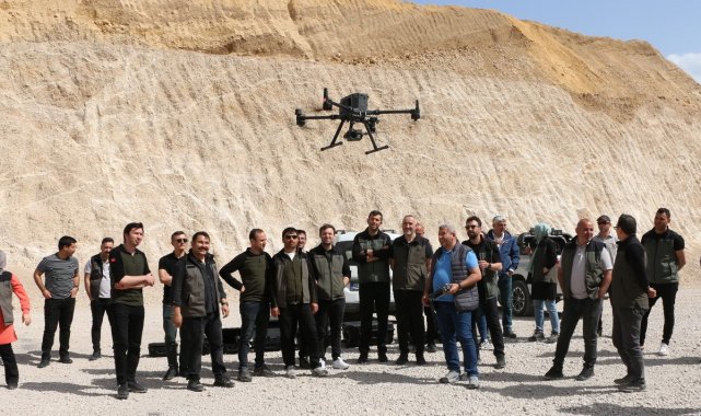 Orman yangınlarıyla mücadele için ormancılara İHA pilot eğitimi verildi