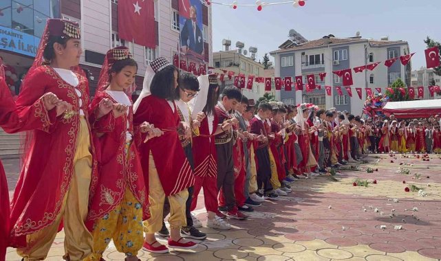 Osmaniye'de 23 Nisan Ulusal Egemenlik ve Çocuk Bayramı coşkuyla kutlandı