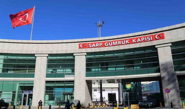 Sarp Sınır Kapısı'nda bayram yoğunluğu