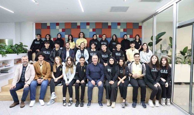 Sultangazi Belediye Başkanı Abdurrahman Dursun gençlerle bir araya geldi