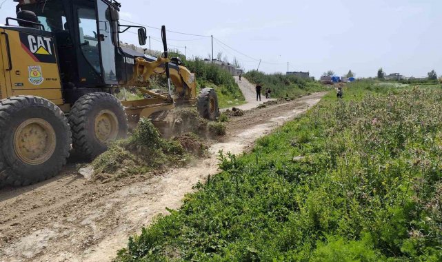 Tarsus Belediyesince Yenice Mahallesi'nde yol bakım çalışması yapıldı