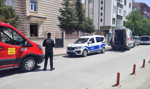 Tartıştığı anneannesini bıçaklayarak ağır yaraladı