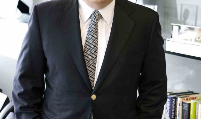 TAV Havalimanları'nın kurucu ortağı Sani Şener yönetimi bırakıyor