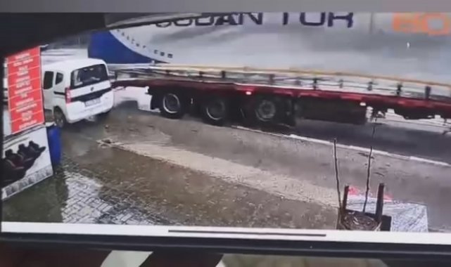 TIR park halindeki araca böyle çarptı