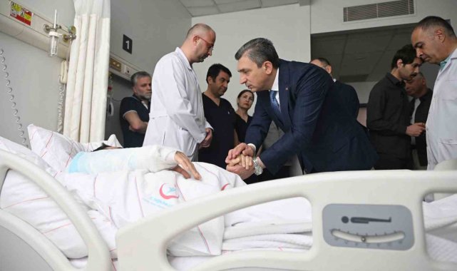 Vali Şahin teleferik kazazedelerini hastanede ziyaret etti