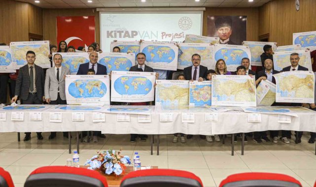 Van'da öğrencilere harita dağıtımı yapıldı