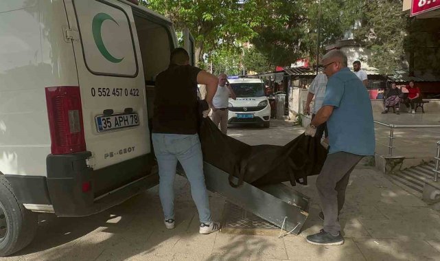 Yalnız yaşayan adam evinde ölü bulundu
