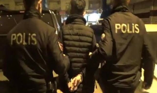 2 yıl 4 ay 22 gün hapis cezası ile aranıyordu