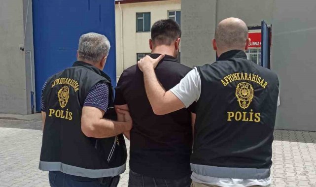 9 yıl 8 ay hapis cezası ile aranan şahsı polis yakaladı