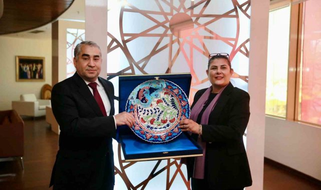 ADÜ Rektörü Kent, 440 gün sonra Aydın Büyükşehir Belediyesi'ni ziyaret etti