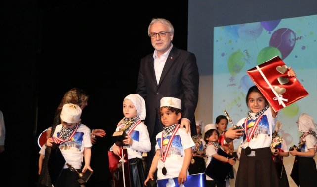 Ahmet Yesevi Kur'an kursunda kapanış programı düzenlendi