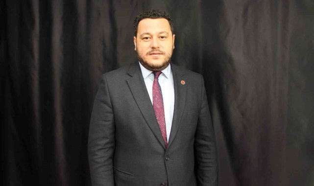 AK Parti ve CHP İl Başkanlarına Bolu Belediyesi 'izmarit atma' cezası kesti